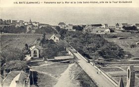 (44 - Loire Atlantique) Batz sur Mer - Panorama sur la Mer et la côte Saint-Michel, pris de la Tour St-Guénolé