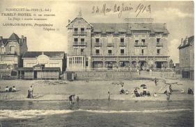 (44 - Loire Atlantique) Pornichet - Family Hôtel et ses annexes - La plage à marée montante - Langlois-Sevin propriétaire (tel. 15)